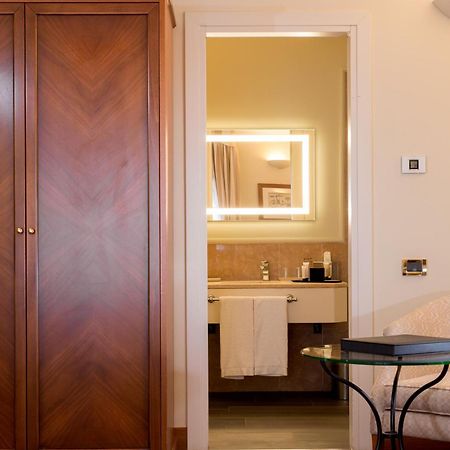 Grand Hotel Villa Torretta, Curio Collection by Hilton Sesto San Giovanni Esterno foto