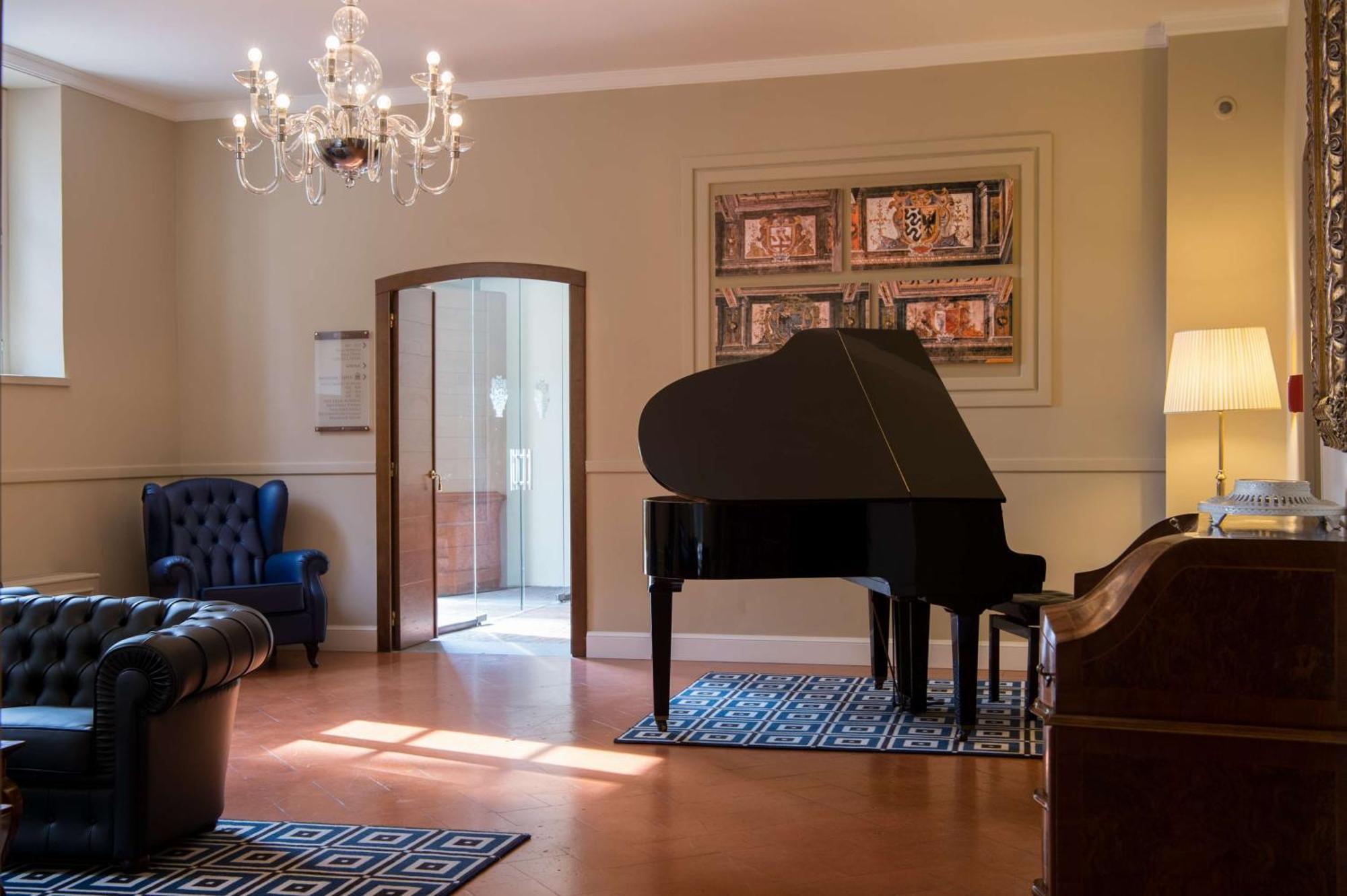 Grand Hotel Villa Torretta, Curio Collection by Hilton Sesto San Giovanni Esterno foto
